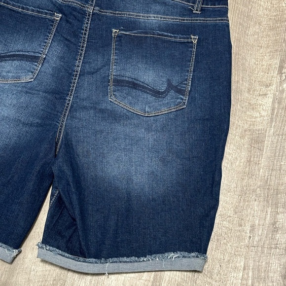 Women’s Angels 22W 2X Navy Blue Denim Jeans Shorts Rolled Hem Stretch NWT - Picture 8 of 12